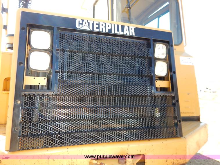 image for item K7161 2001 Caterpillar 613C Series II scraper