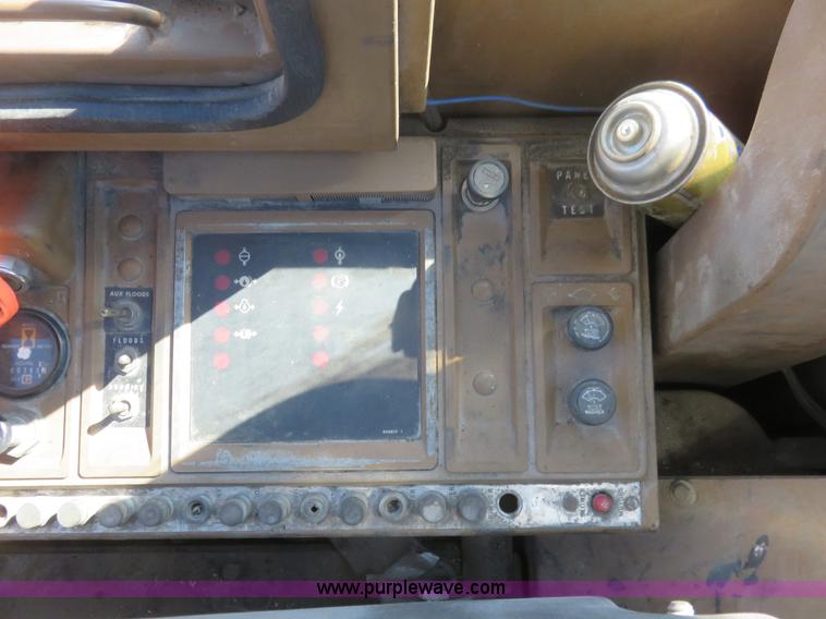 image for item K7162 1990 Caterpillar 936E wheel loader