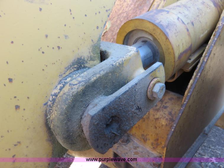 image for item K7162 1990 Caterpillar 936E wheel loader