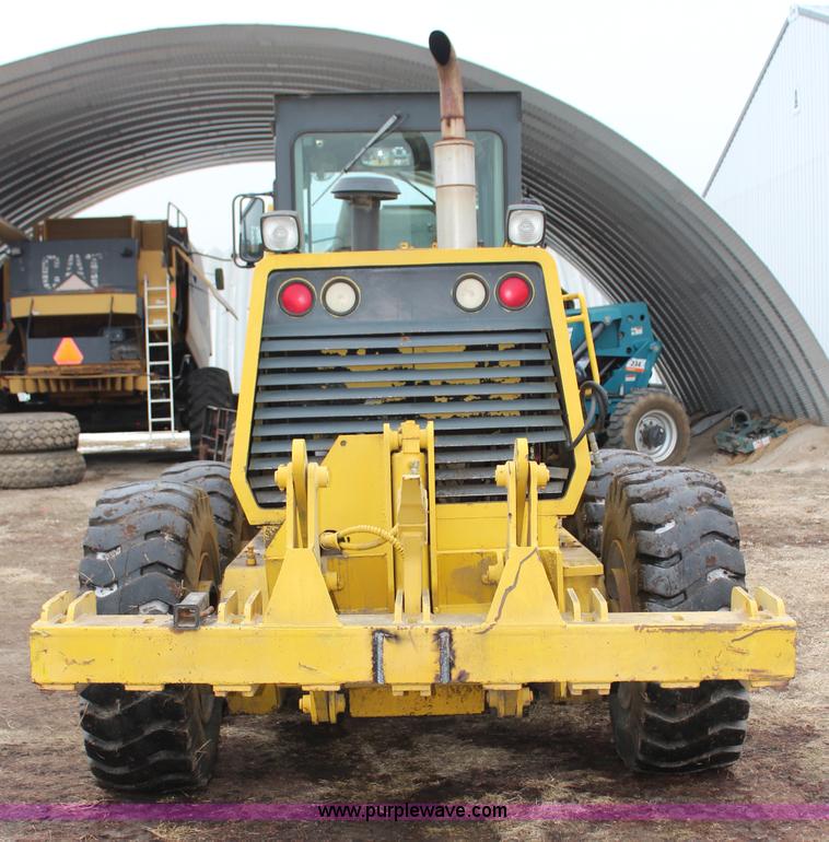 image for item K7163 1995 Komatsu GD650A-2B motor grader