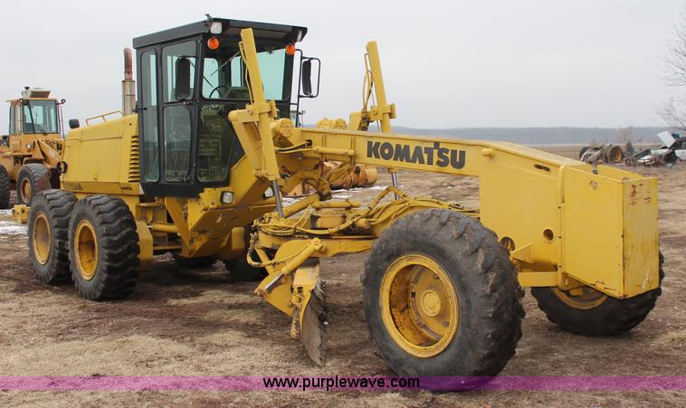 image for item K7163 1995 Komatsu GD650A-2B motor grader