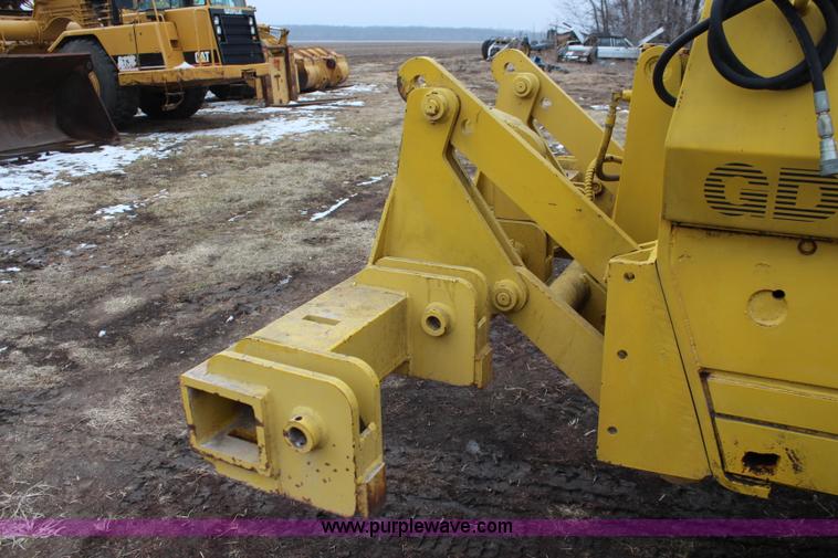 image for item K7163 1995 Komatsu GD650A-2B motor grader