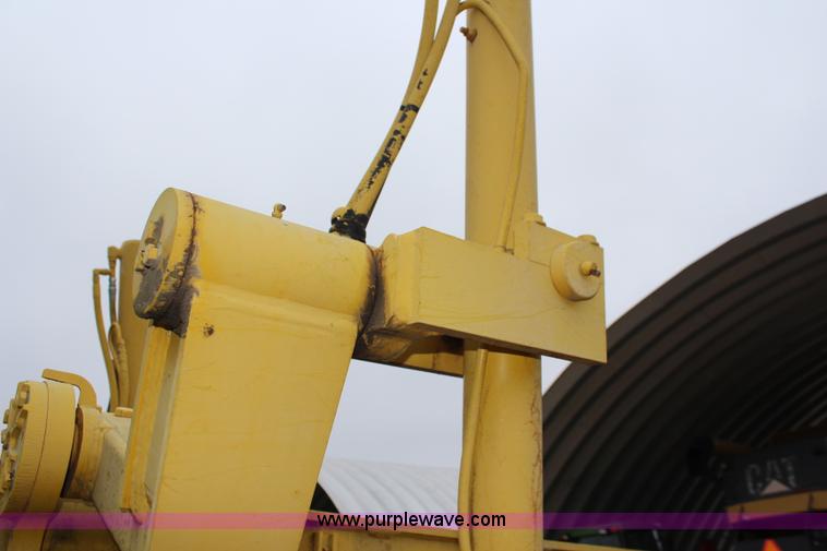 image for item K7163 1995 Komatsu GD650A-2B motor grader