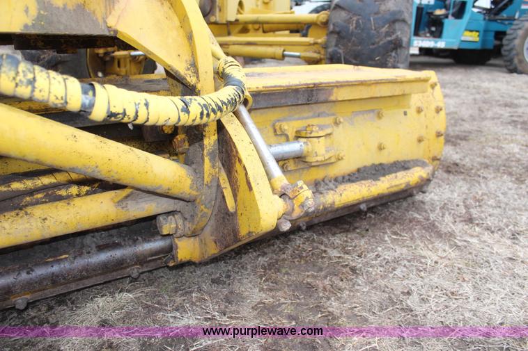 image for item K7163 1995 Komatsu GD650A-2B motor grader