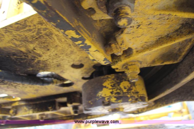 image for item K7163 1995 Komatsu GD650A-2B motor grader