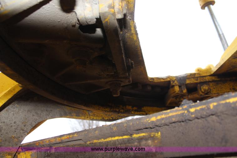 image for item K7163 1995 Komatsu GD650A-2B motor grader