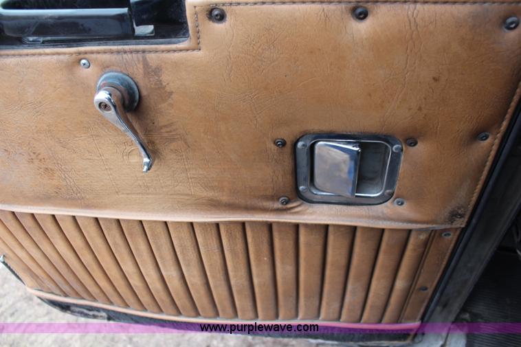 image for item K7164 1990 Kenworth W900 concrete truck