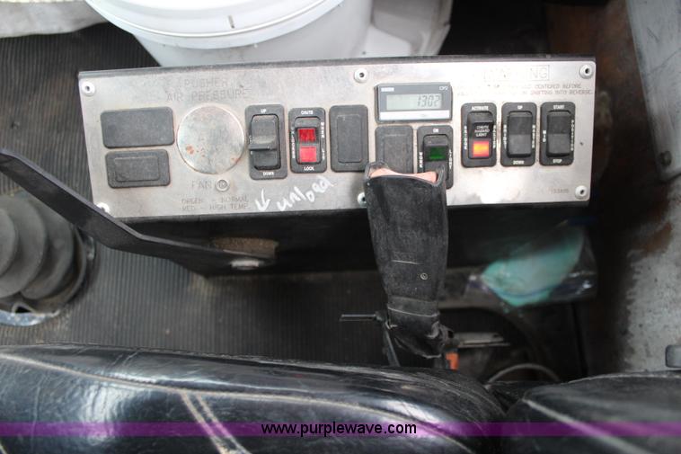 image for item K7164 1990 Kenworth W900 concrete truck