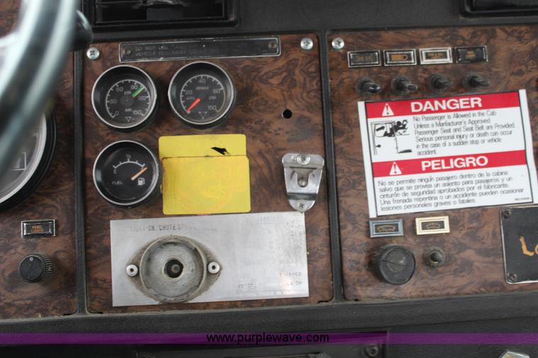 image for item K7164 1990 Kenworth W900 concrete truck