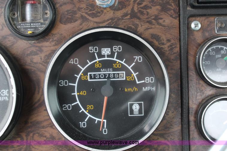 image for item K7164 1990 Kenworth W900 concrete truck