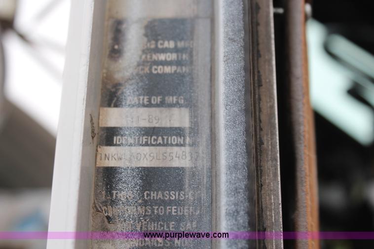 image for item K7164 1990 Kenworth W900 concrete truck