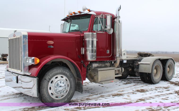 image for item K7181 1999 Peterbilt 379 semi truck