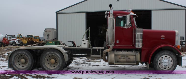 image for item K7181 1999 Peterbilt 379 semi truck