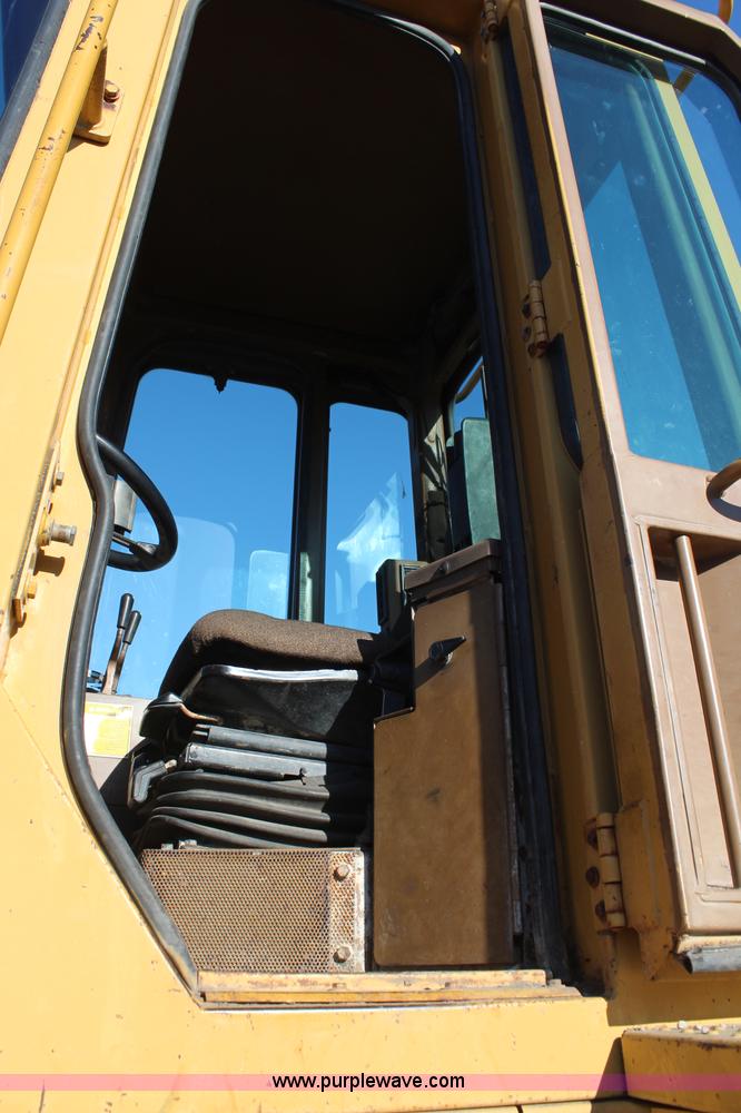 image for item K8821 1993 Caterpillar 936F wheel loader