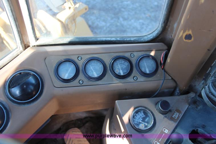 image for item K8821 1993 Caterpillar 936F wheel loader