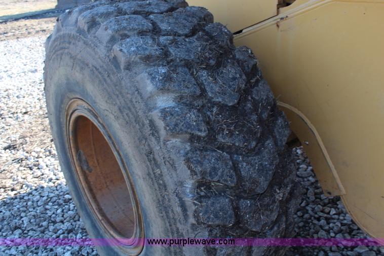 image for item K8821 1993 Caterpillar 936F wheel loader
