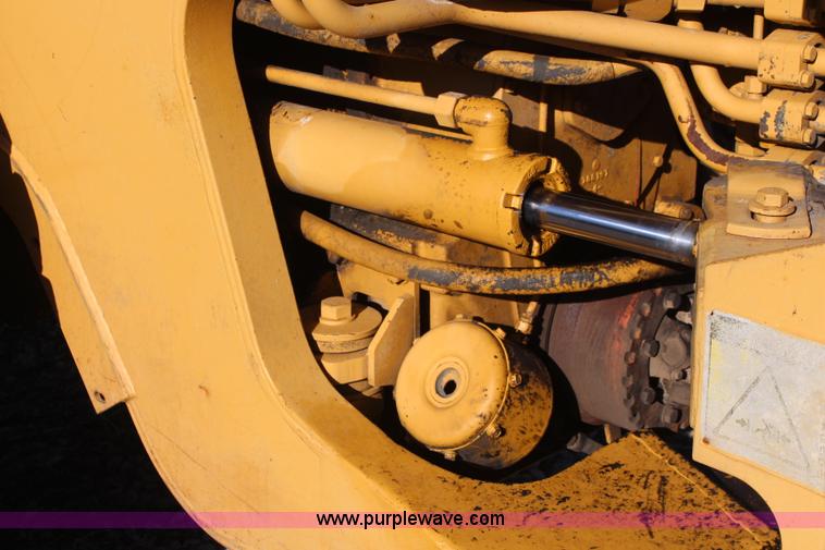 image for item K8821 1993 Caterpillar 936F wheel loader