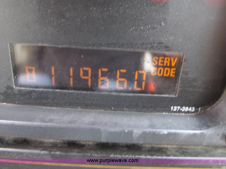 image for item K8833 2000 Caterpillar D9R dozer