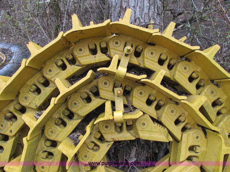 image for item K8833 2000 Caterpillar D9R dozer