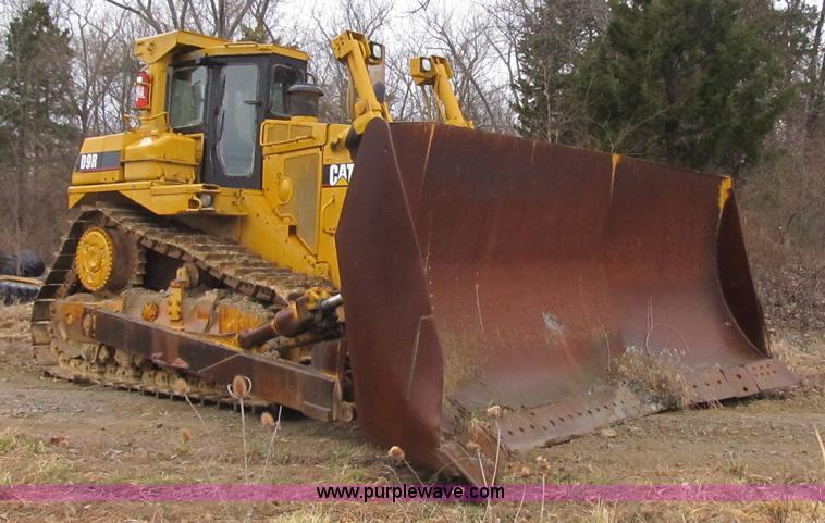 image for item K8834 2000 Caterpillar D9R dozer