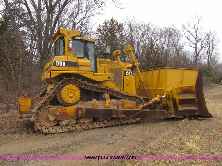 image for item K8834 2000 Caterpillar D9R dozer