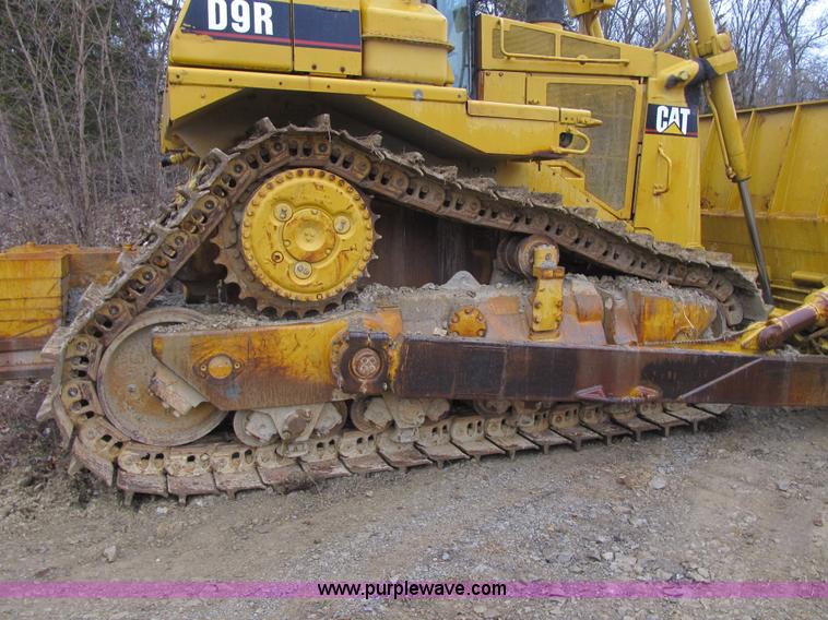 image for item K8834 2000 Caterpillar D9R dozer