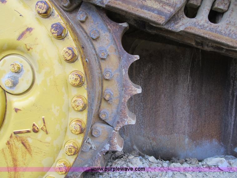 image for item K8834 2000 Caterpillar D9R dozer