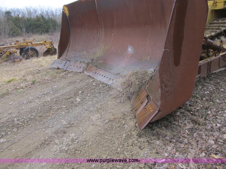 image for item K8834 2000 Caterpillar D9R dozer