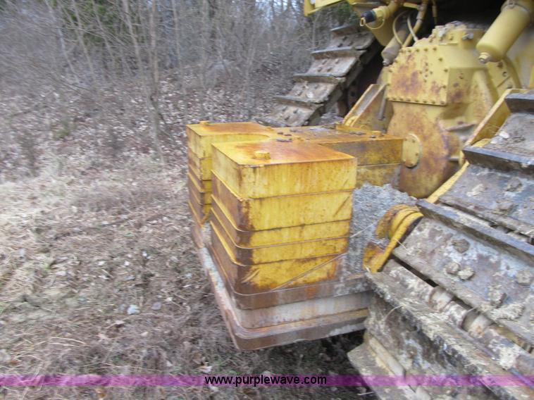 image for item K8834 2000 Caterpillar D9R dozer