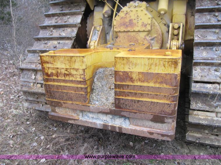image for item K8834 2000 Caterpillar D9R dozer