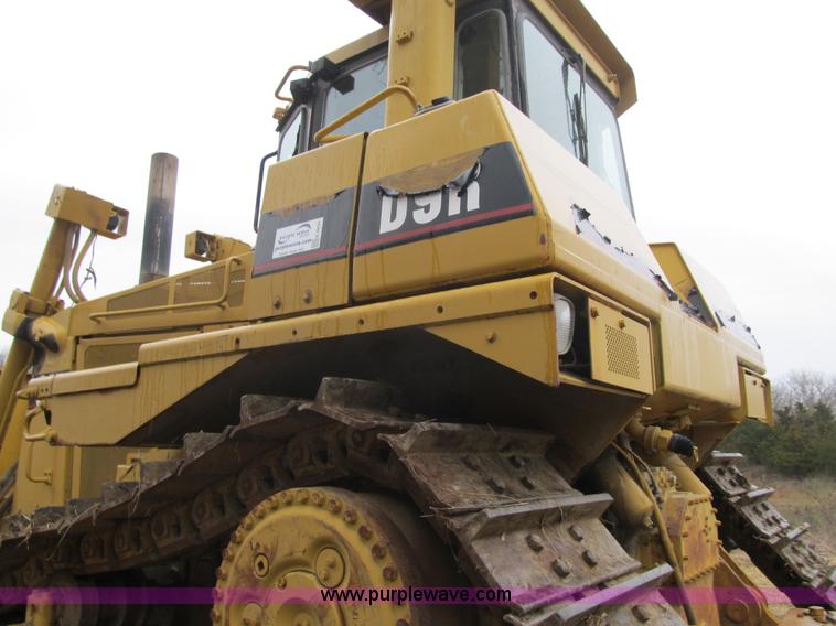 image for item K8834 2000 Caterpillar D9R dozer