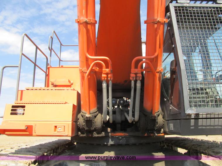 image for item K8838 2006 Hitachi ZX850LC-3 excavator