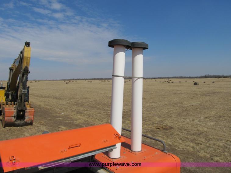 image for item K8838 2006 Hitachi ZX850LC-3 excavator