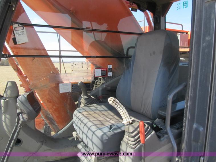 image for item K8838 2006 Hitachi ZX850LC-3 excavator