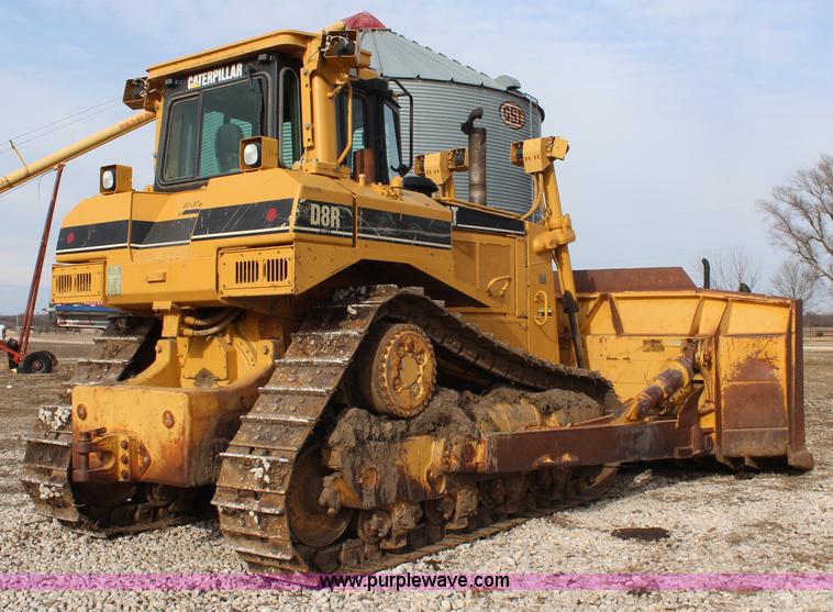 image for item K8839 2001 Caterpillar D8R Series II dozer