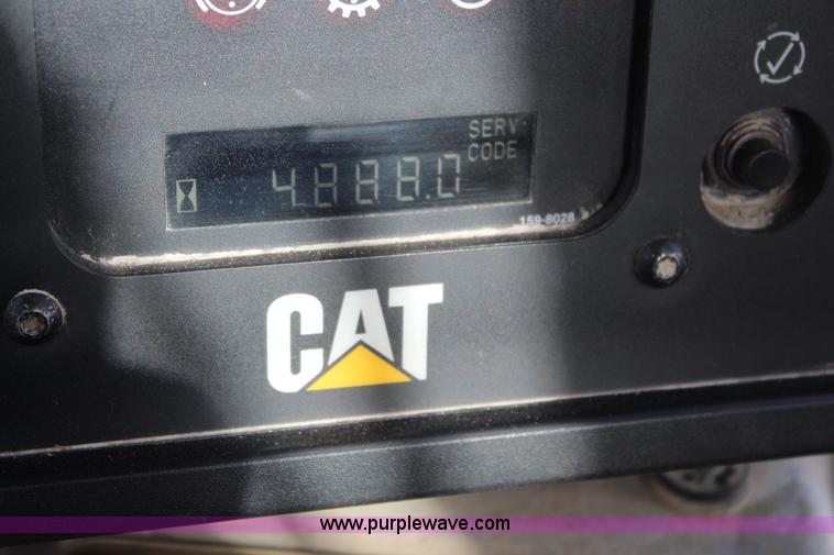 image for item K8839 2001 Caterpillar D8R Series II dozer