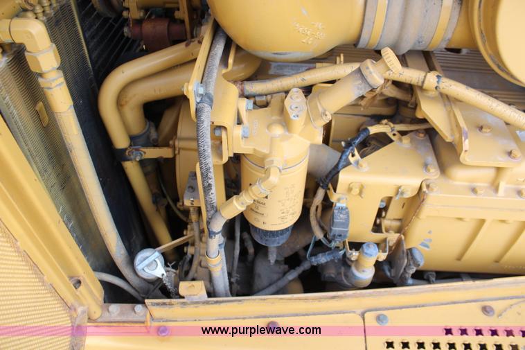 image for item K8839 2001 Caterpillar D8R Series II dozer