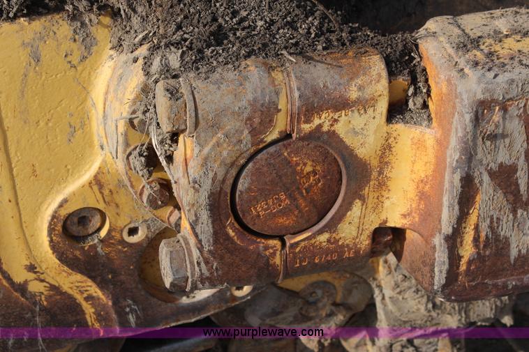 image for item K8839 2001 Caterpillar D8R Series II dozer