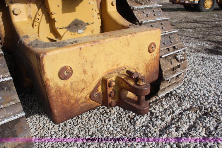 image for item K8839 2001 Caterpillar D8R Series II dozer