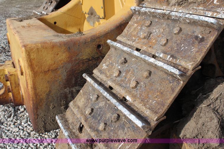 image for item K8839 2001 Caterpillar D8R Series II dozer