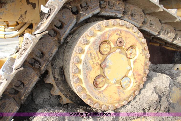 image for item K8839 2001 Caterpillar D8R Series II dozer