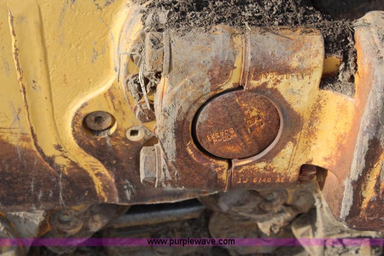 image for item K8839 2001 Caterpillar D8R Series II dozer