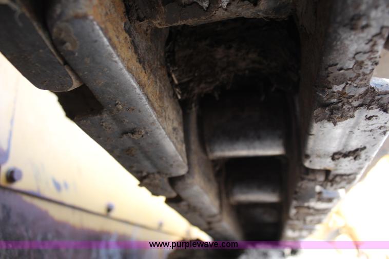 image for item K8839 2001 Caterpillar D8R Series II dozer