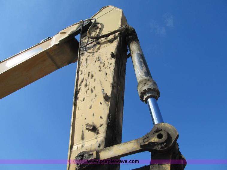 image for item K8841 2009 Caterpillar 385C L excavator