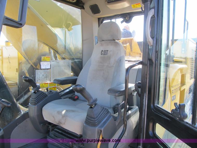 image for item K8841 2009 Caterpillar 385C L excavator