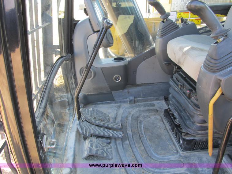 image for item K8841 2009 Caterpillar 385C L excavator