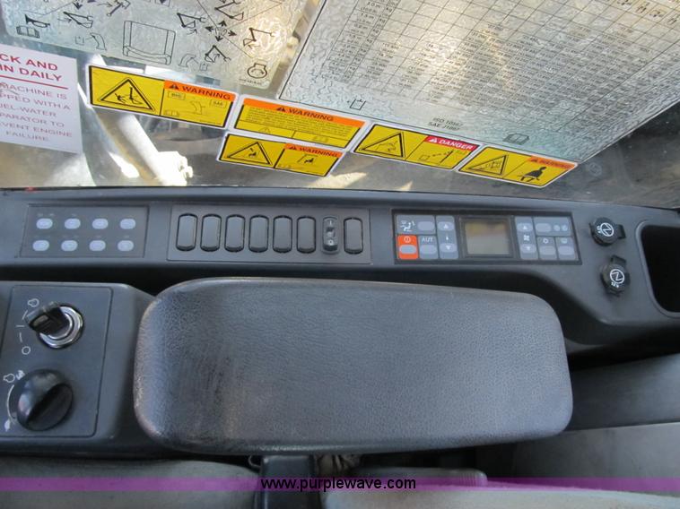 image for item K8841 2009 Caterpillar 385C L excavator