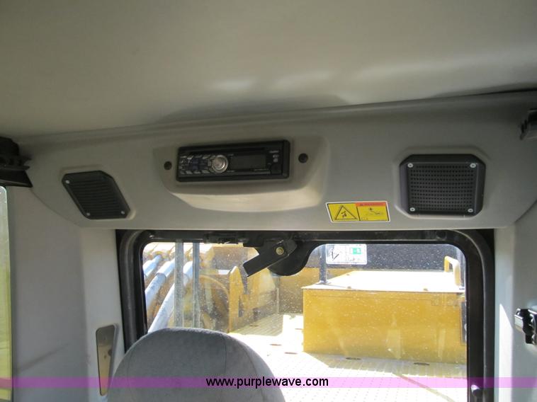 image for item K8841 2009 Caterpillar 385C L excavator