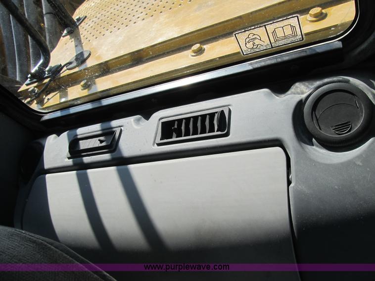 image for item K8841 2009 Caterpillar 385C L excavator