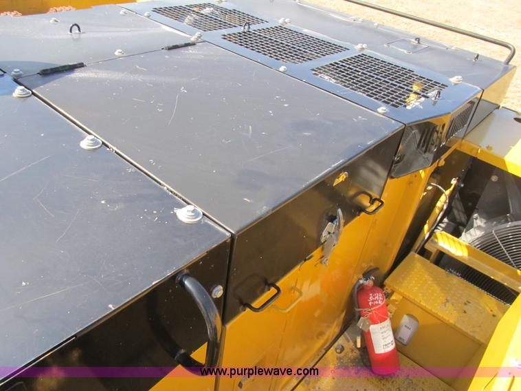 image for item K8841 2009 Caterpillar 385C L excavator